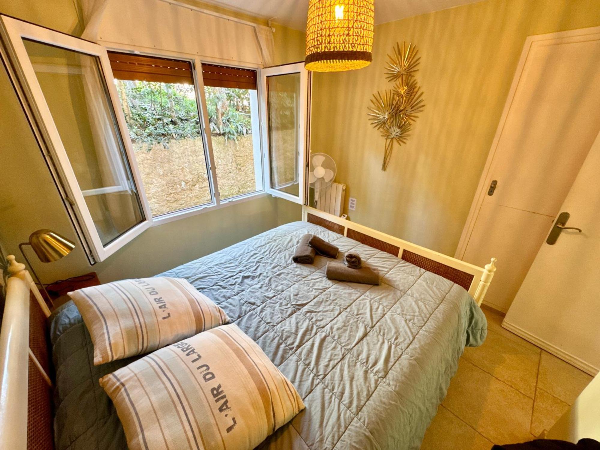 Apartament Al Golfet De 卡莱利亚德帕拉弗鲁赫尔 外观 照片